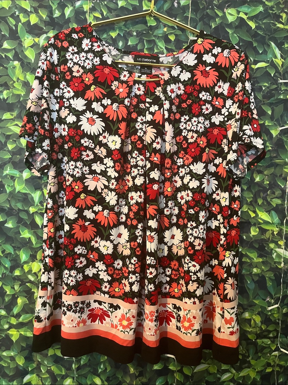 Liz Claiborne Black Short-Sleeve Floral Top with Red & White Flowers